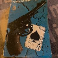 Libro vintage Agatha Christie Le Vallon