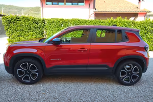Jeep Avenger 1.2 Turbo Altitude Benzina