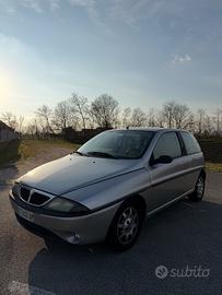 Lancia Y 1.4i 12V cat LS