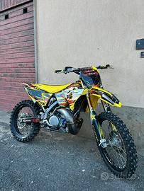 Suzuki RM 250 2t Valenti racing TARGATA