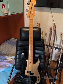 Fender Precision Roger Waters 2011 + parti orig.