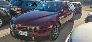 Alfa Romeo 159 J.t.s 2.2 Sportwagon plus cavalli 1