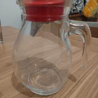 Caraffa con coperchio 