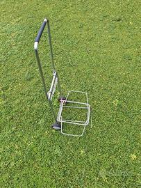 Carrello pieghevole portabagagli.