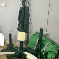 Folletto vk121 con accessori prezzo trattabile