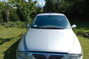 Lancia Ypsilon 10