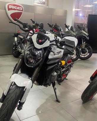 Ducati Monster 890