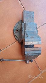 Morsa da banco fissa in ghisa 100mm