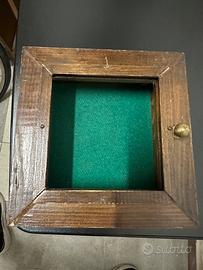 Mini Vetrinetta quadrata da muro 20X20 apribile