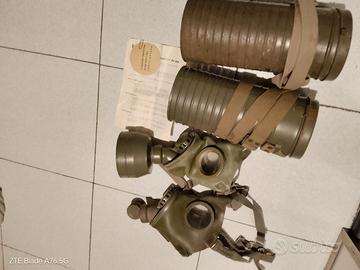 2 vecchie maschere antigas