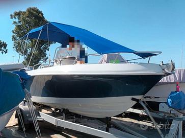 Barca open con motore 150
