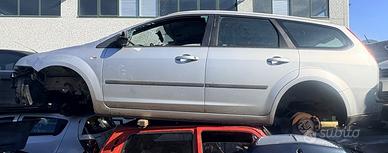Ford Focus SW solo per ricambi