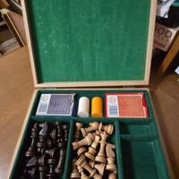 Dama scacchi e carte da ramino