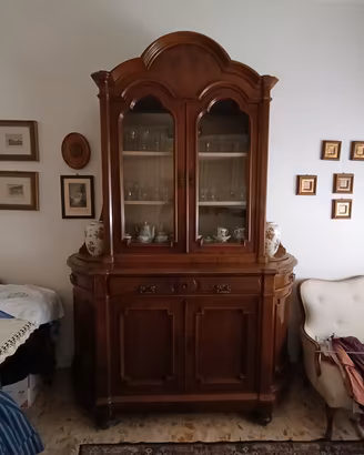 vetrina credenza cristalliera