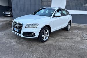 Audi Q5 2.0 TDI 177CV S line. QUATTRO S tronic
