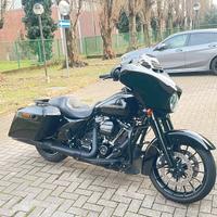 Harley davidson Street glide 114