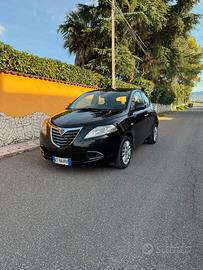 Lancia Ypsilon 2013 1.2 benzina 140.000km