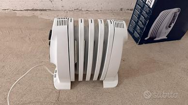 Calorifero a olio De Longhi TRNS0505M nano