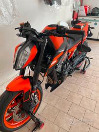KTM 890 Duke GP