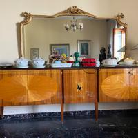 Mobile con specchio.