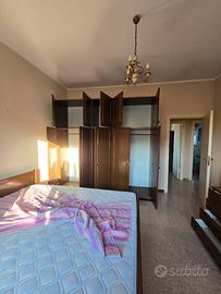 Camera da letto intera in legno