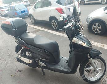 HONDA SH 300