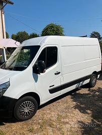 Nissan Nv 400