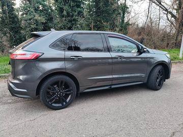  Ford Edge ST LINE