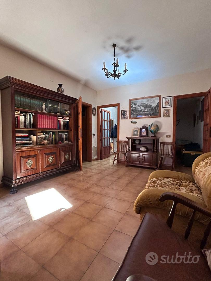 Quadrivano centro storico di Cagliari