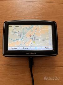 Tomtom XL GPS con cavo accendisigari e cavo 220V