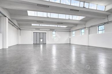 CAPANNONE A PIOMBINO DESE