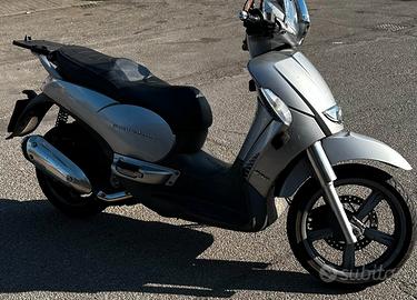 Aprilia Scarabeo 250 - 2007