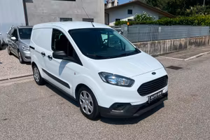 Ford Transit Courier 1.5 TDCi 100CV Van Trend