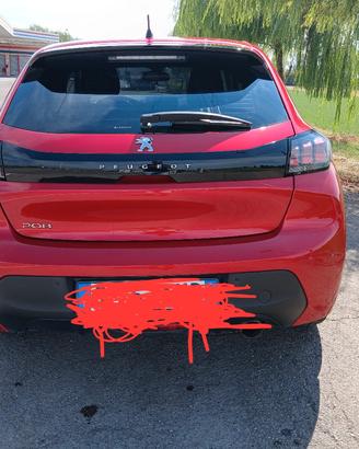 Peugeout 208