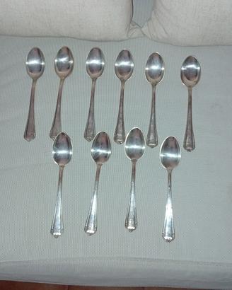 33 posate in arg800 (rivestite d'argento)