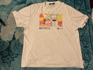 maglietta Rick e morty Bershka Abbigliamento e Accessori In vendita a Venezia