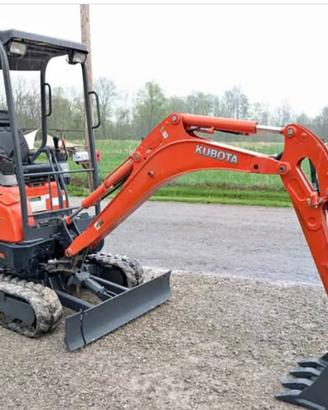 Miniscavatore cubota u17 cingolato