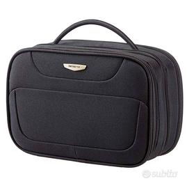 Beauty case della collezione Spark SNG Samsonite.