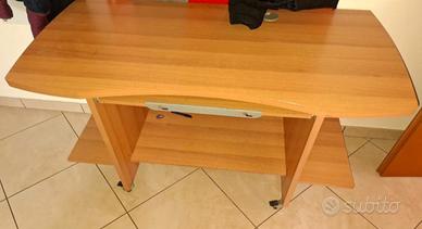 SCRIVANIA CON RUOTE PORTA PC