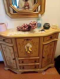 mobile entrata e specchio 