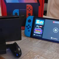 Nintendo Switch OLED perfetta con vetro temperato