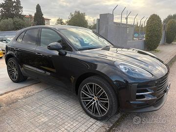 PORSCHE MACAN FULL - PANORAMA