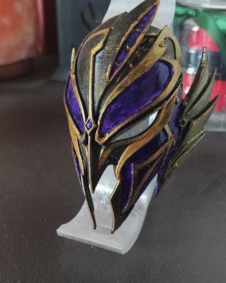 Maschera decorativa dark fantasy dipinta a mano