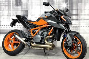 KTM 1290 Super Duke R Evo