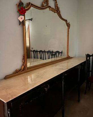 Tavolo da sei, credenza e mobile