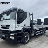 Iveco Stralis 450 pianale con rampe 2011
