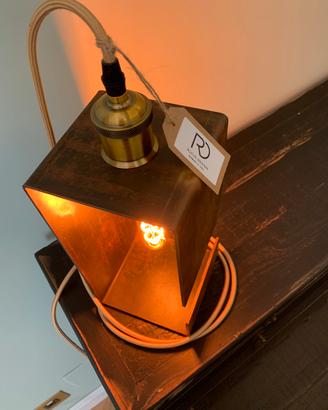 Lampada da tavolo/comodino