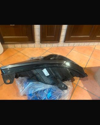 Faro alfa romeo stelvio
