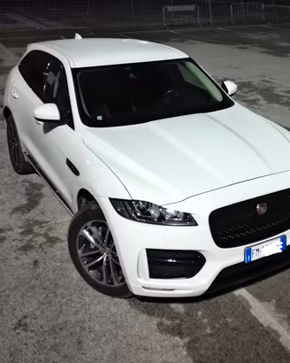 Jaguar F-pace R sport 