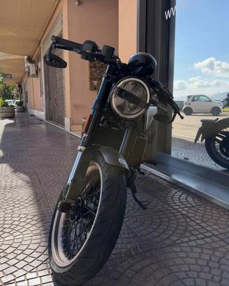 HUSQVARNA Svartpilen 401 TUTTO INCLUSO ANCHE PAS
